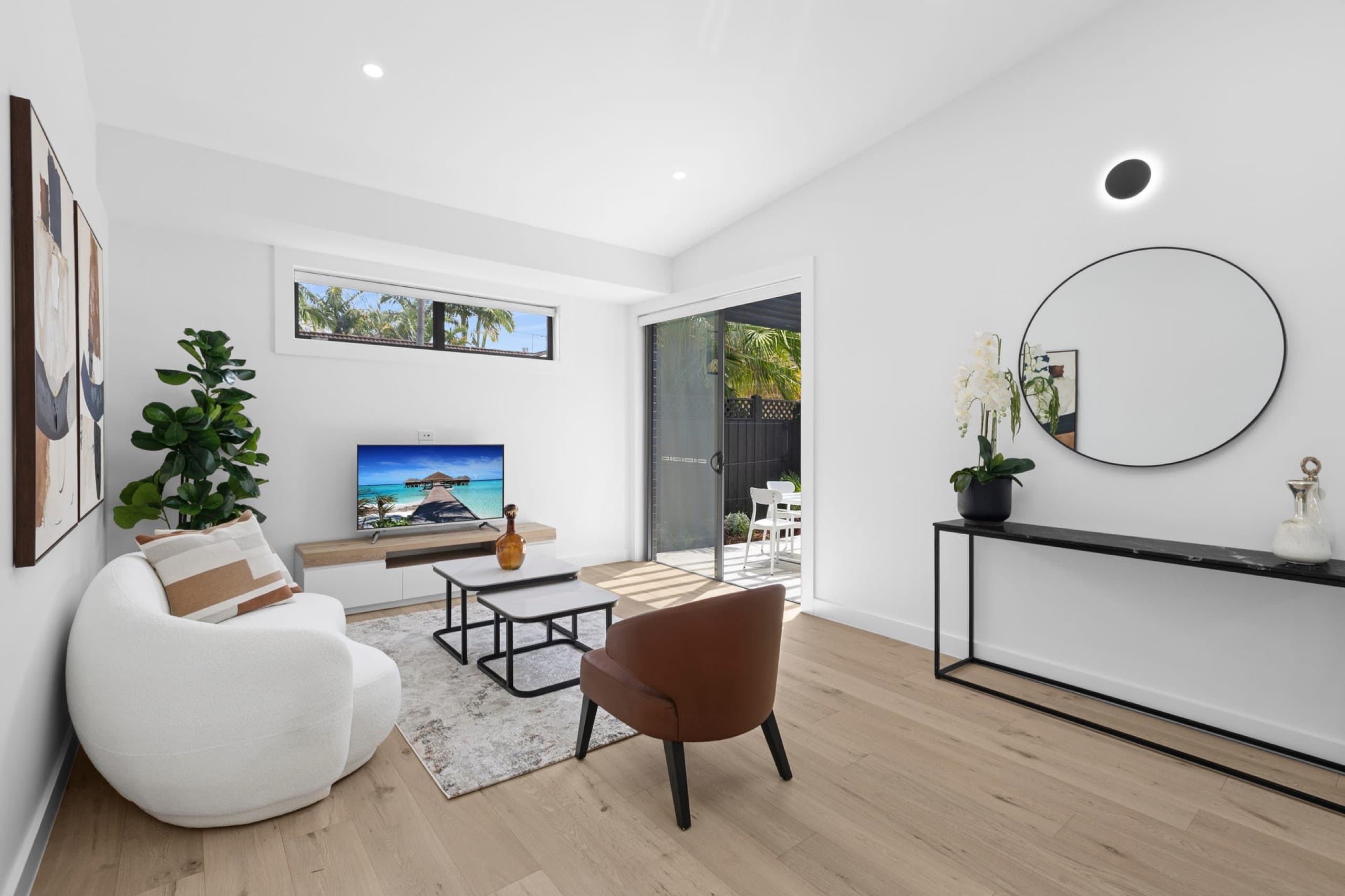 Kew East